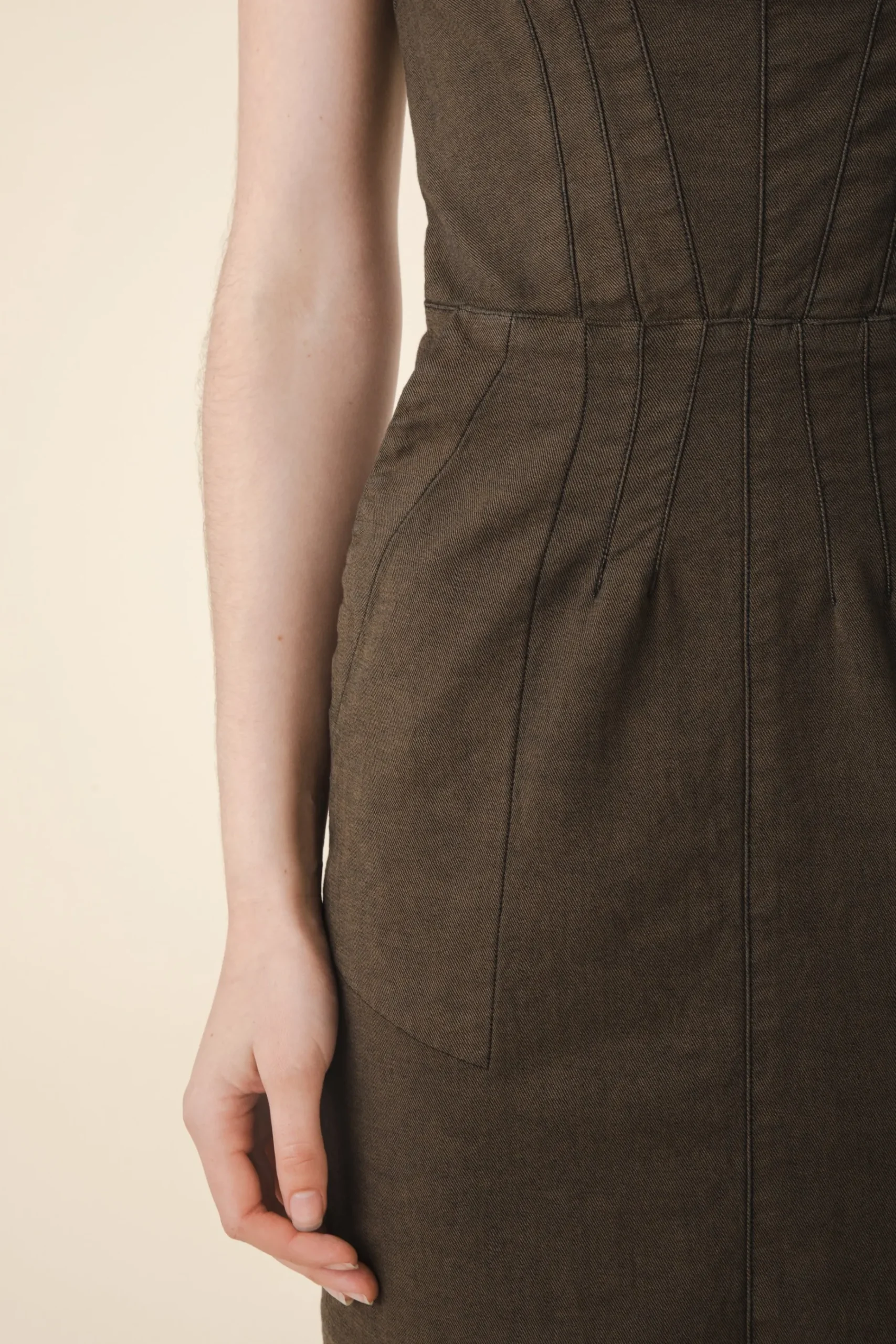 Bourbon Street Dress in Umber