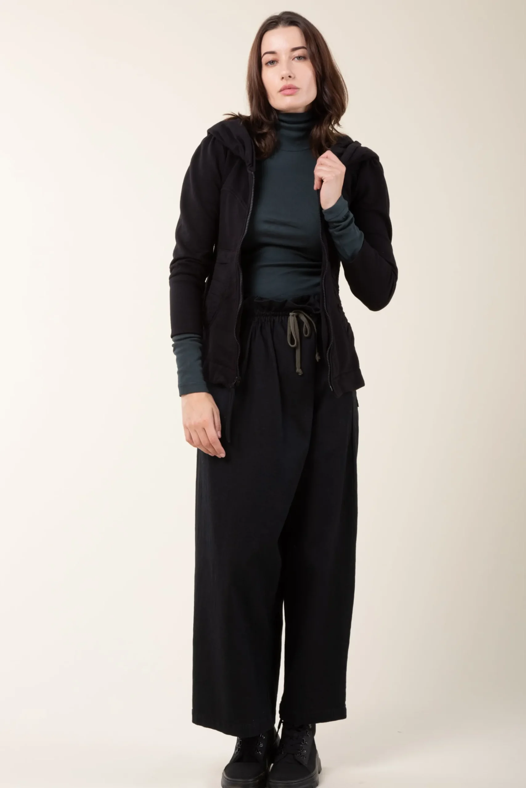 3/4 Cloak Hoodie in Black