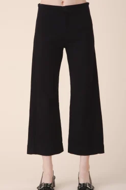 Color Knack Pant in Black