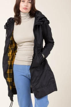 Long Raincloak in Black with Yellow Plaid
