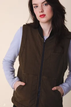 Muffle Vest in Sable