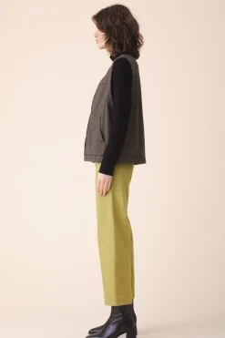 Muffle Vest in Umber Wash