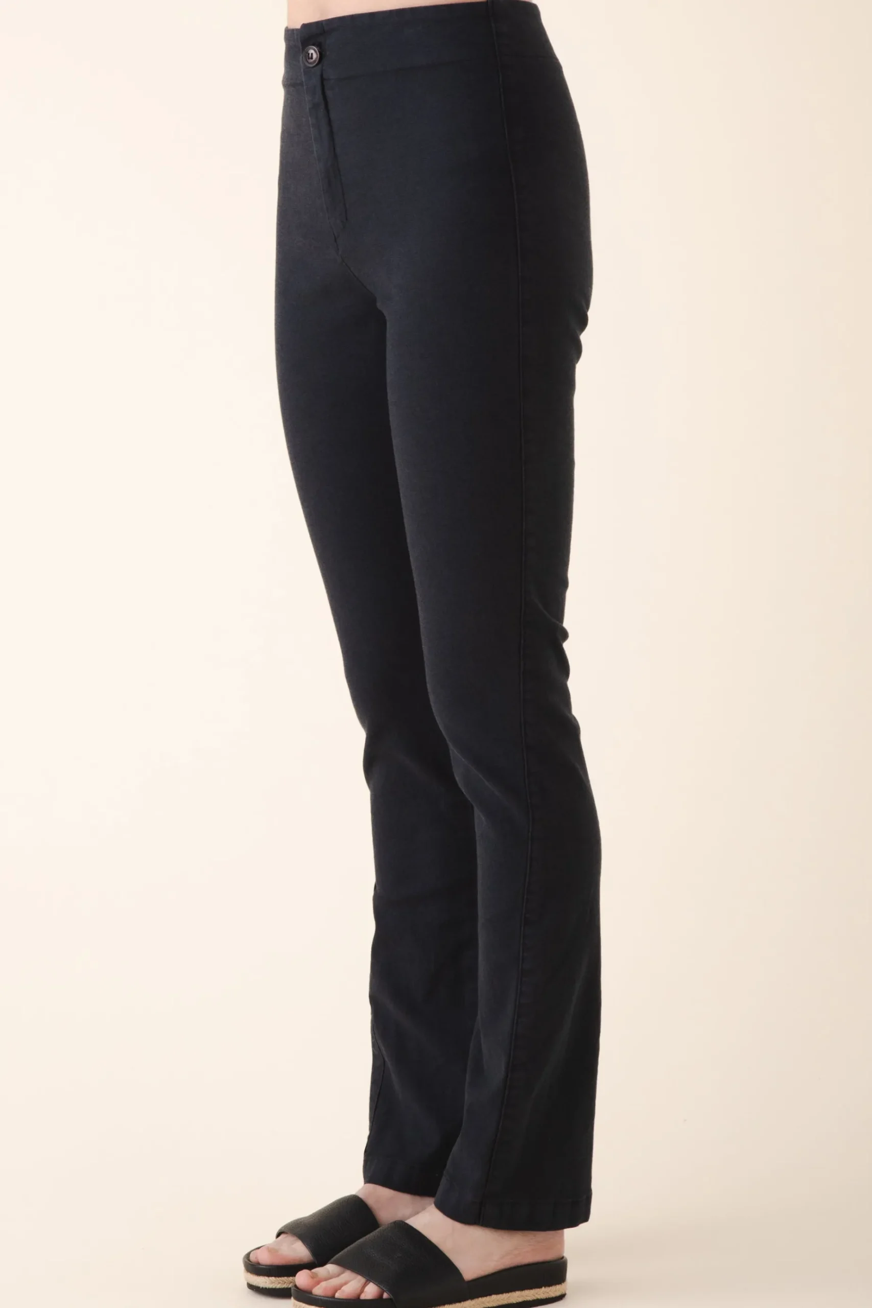 Neue Pant in Deep Blue