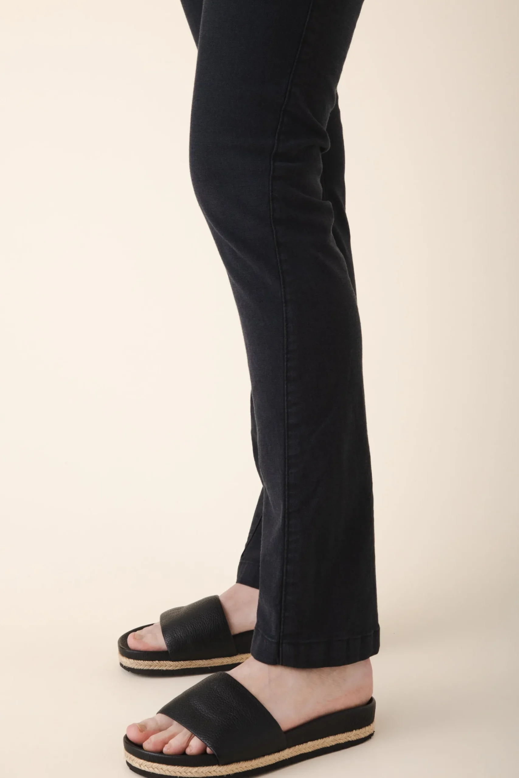 Neue Pant in Deep Blue