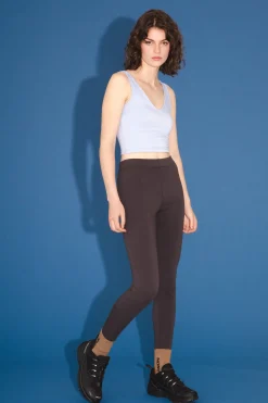 Organic Legging in Tunnel