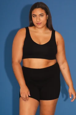 Soft Short in Black